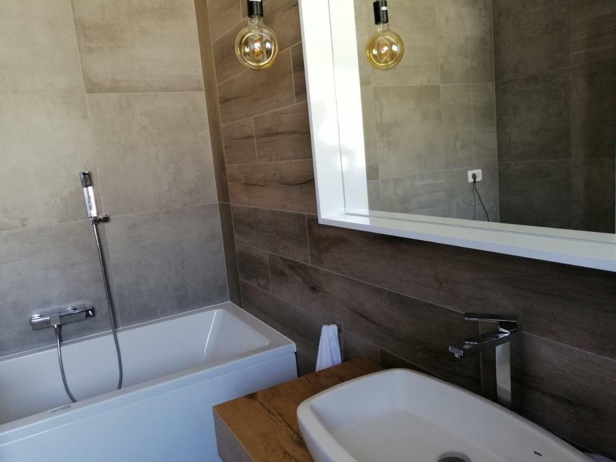 Villa Orao Kaštel Novi 外观 照片