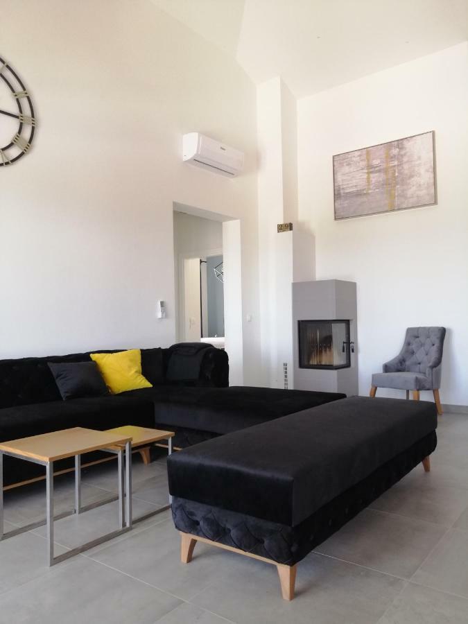 Villa Orao Kaštel Novi 外观 照片