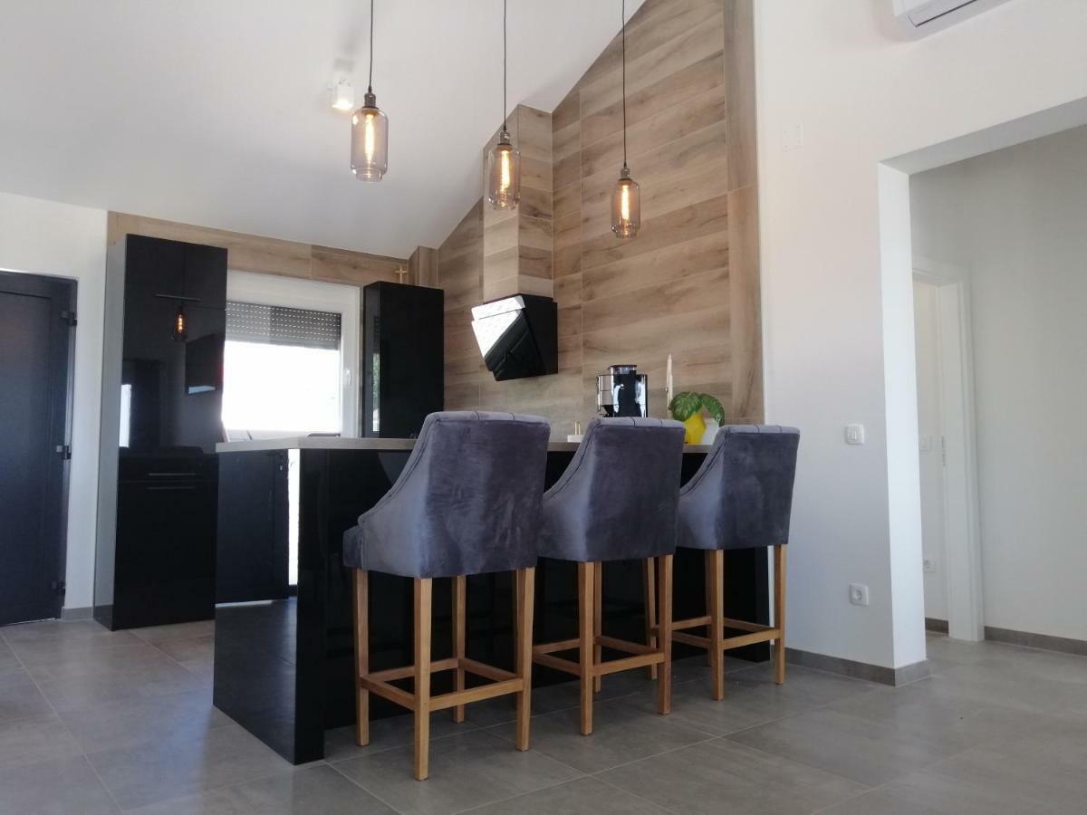 Villa Orao Kaštel Novi 外观 照片