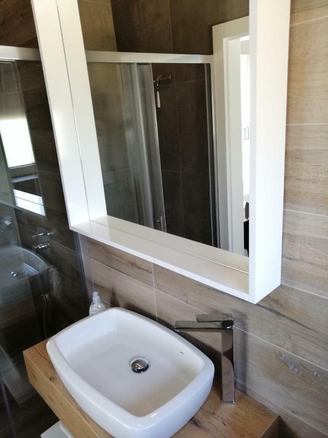 Villa Orao Kaštel Novi 外观 照片