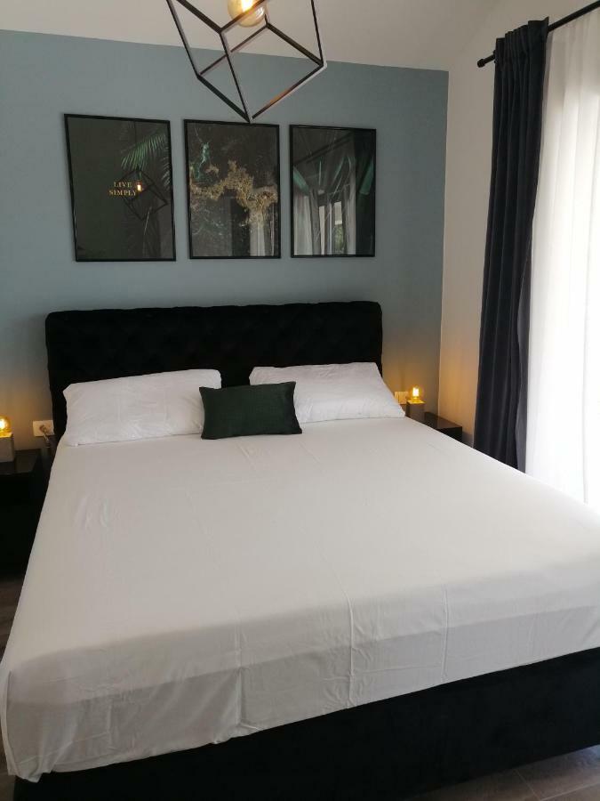Villa Orao Kaštel Novi 外观 照片