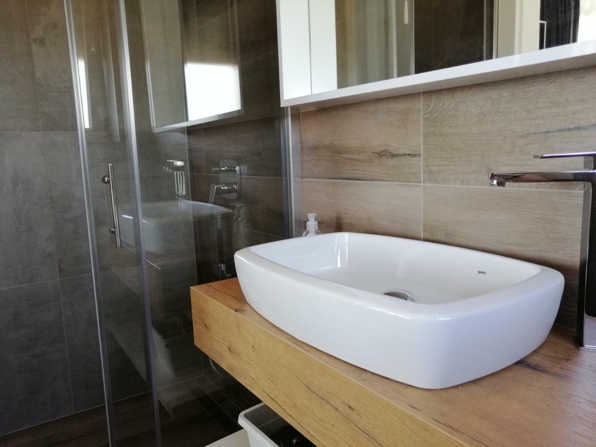 Villa Orao Kaštel Novi 外观 照片