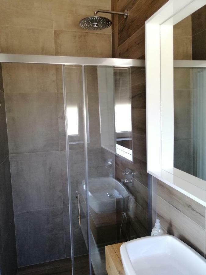 Villa Orao Kaštel Novi 外观 照片