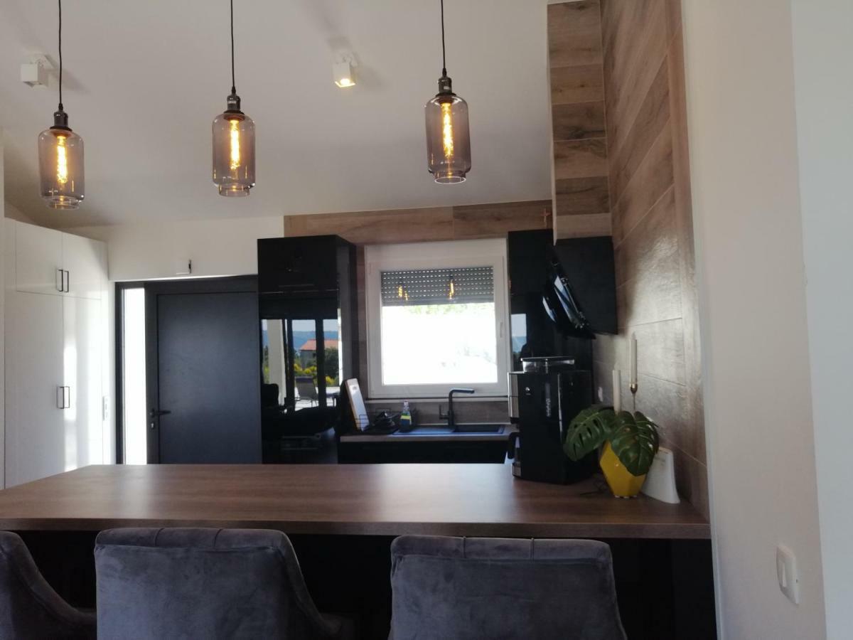 Villa Orao Kaštel Novi 外观 照片