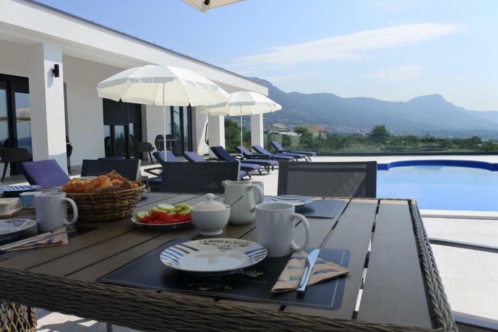 Villa Orao Kaštel Novi 外观 照片