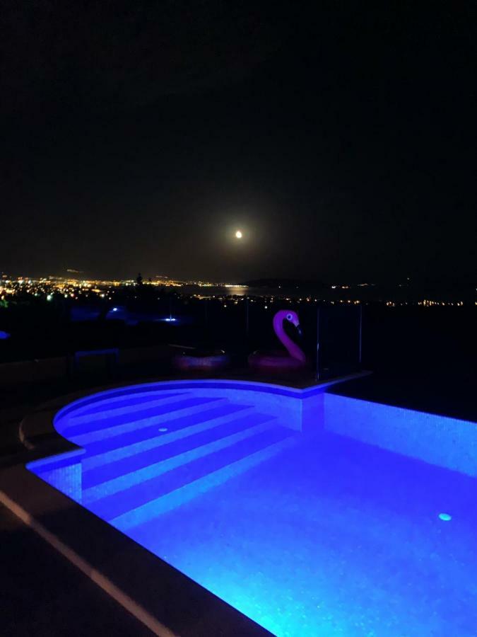 Villa Orao Kaštel Novi 外观 照片